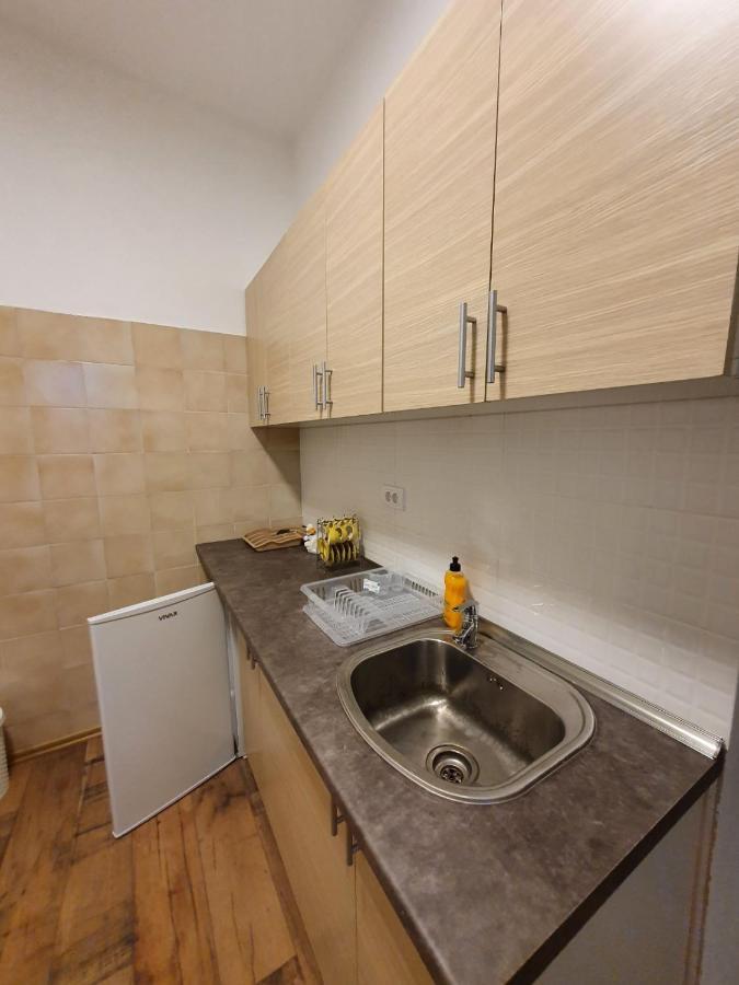 Apartmani Sarti บันยาลูกา ภายนอก รูปภาพ