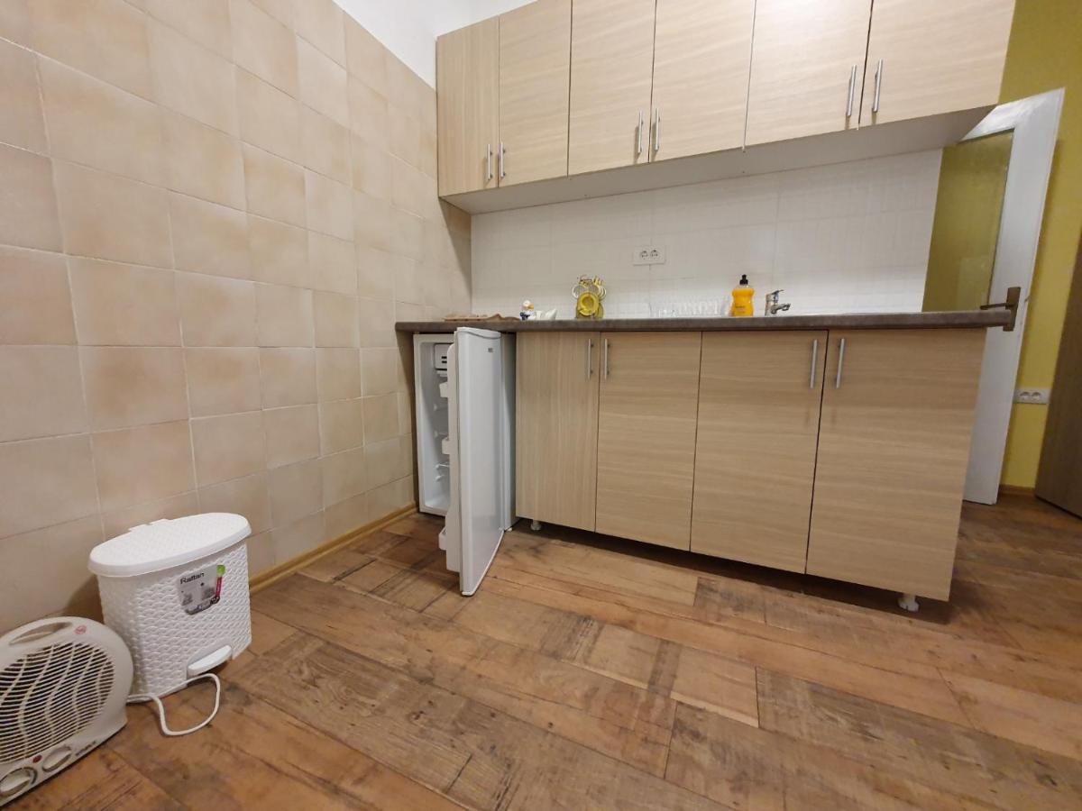 Apartmani Sarti บันยาลูกา ภายนอก รูปภาพ