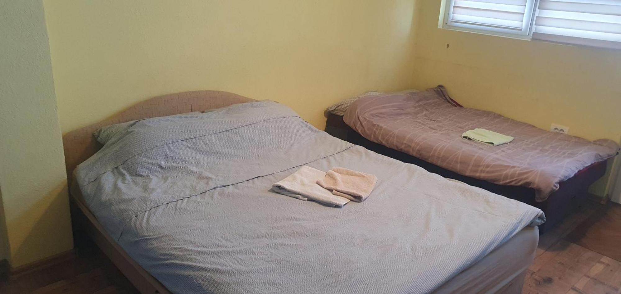 Apartmani Sarti บันยาลูกา ภายนอก รูปภาพ